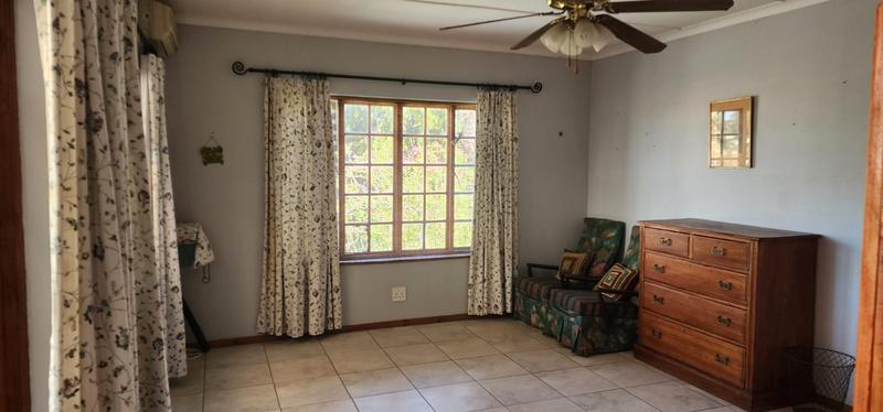 5 Bedroom Property for Sale in Albertinia Western Cape